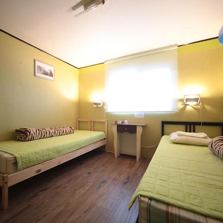 Comeinn Guesthouse Hongdae - Female Only Seul Zewnętrze zdjęcie