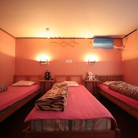 Comeinn Guesthouse Hongdae - Female Only Seul Zewnętrze zdjęcie